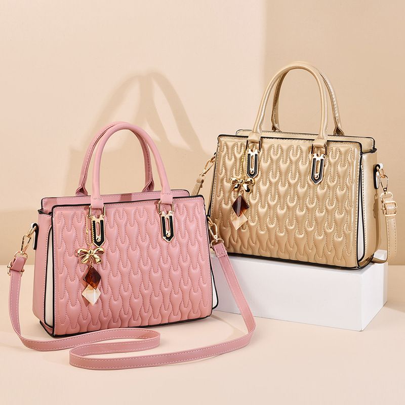 BOLSA FEMININA EM COURO PU - VÁRIAS CORES!