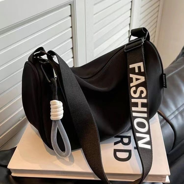 BOLSOS DE MUJER CON LLAVERO - EN DOS MODELOS