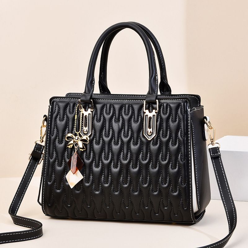 BOLSA FEMININA EM COURO PU - VÁRIAS CORES!