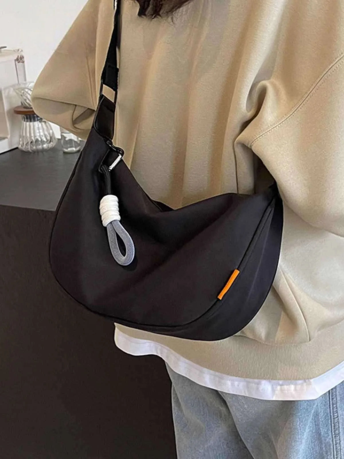BOLSOS DE MUJER CON LLAVERO - EN DOS MODELOS